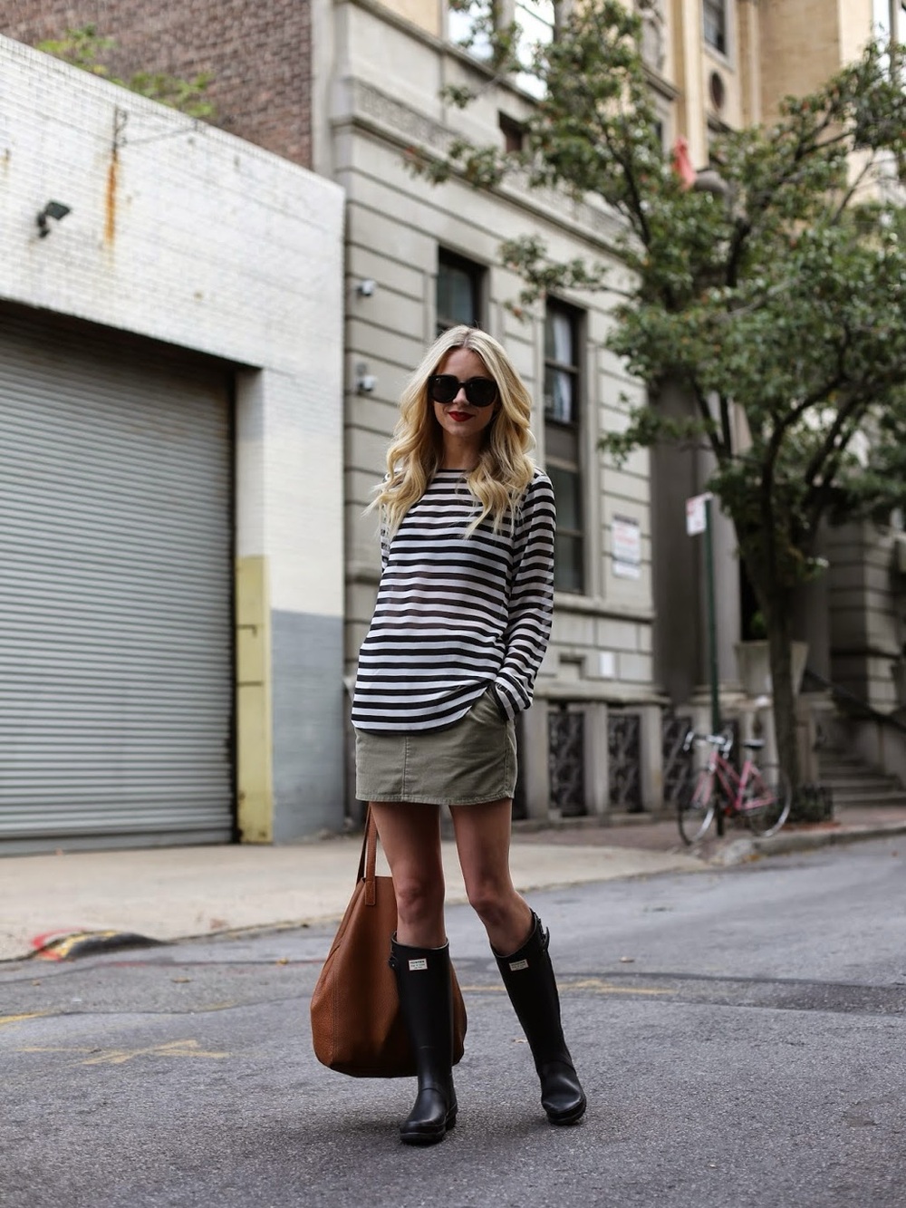 Hunter Tall Rain Boots in Navy and Black with rag and bone
